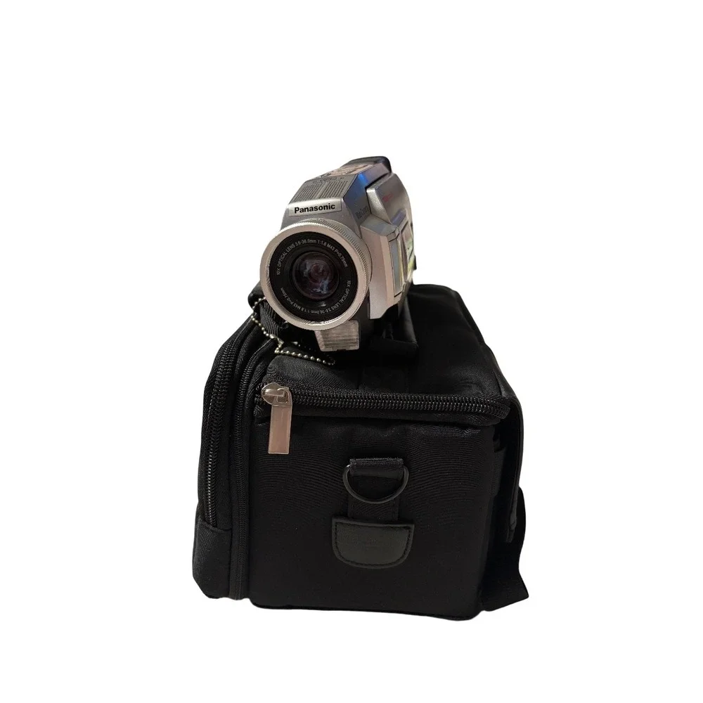 Panasonic PV-DV102D Digital Zoom Video Recorder w HP Carrying Case‎ Untested